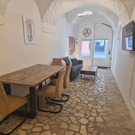 Apartment Charmantes Brauerei-altstadtgewoelbe *